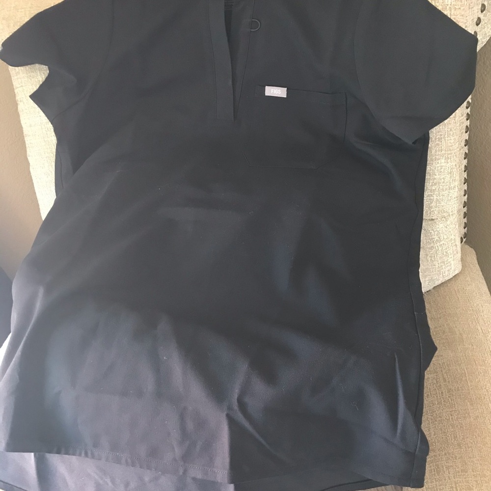 FIGS Kitale maternity top NWT